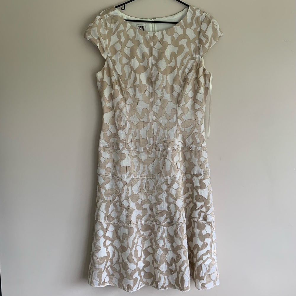 Ann Klein midi dress tan gold knee length cap sleeve size 8